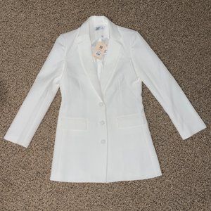Avanti Blazer White from Tiger Mist